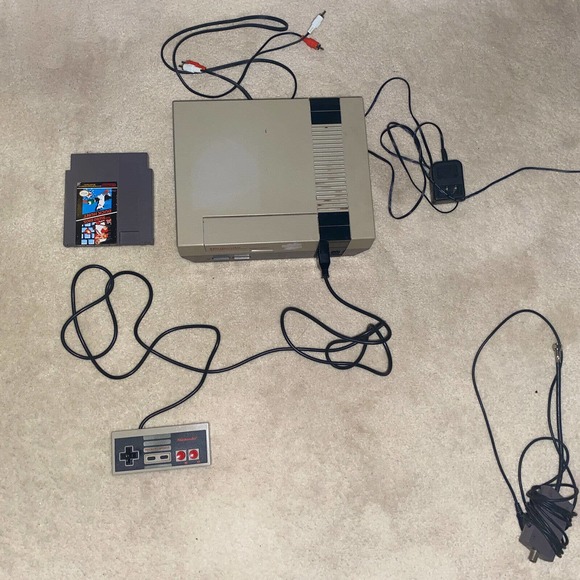 Nintendo Entertainment System Home Console With Duck hunt/Mariobros Untested - Picture 1 of 8